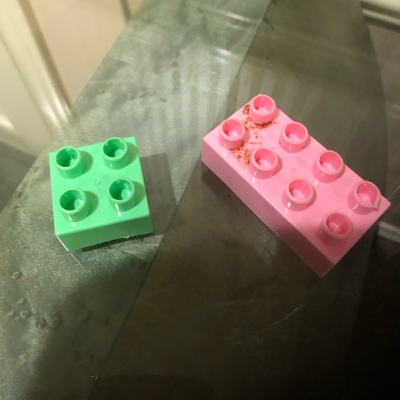 🛍️2for$30🛍️Vintage 1990’s megabloks with container and wearable megabloks lid - Picture 3 of 3